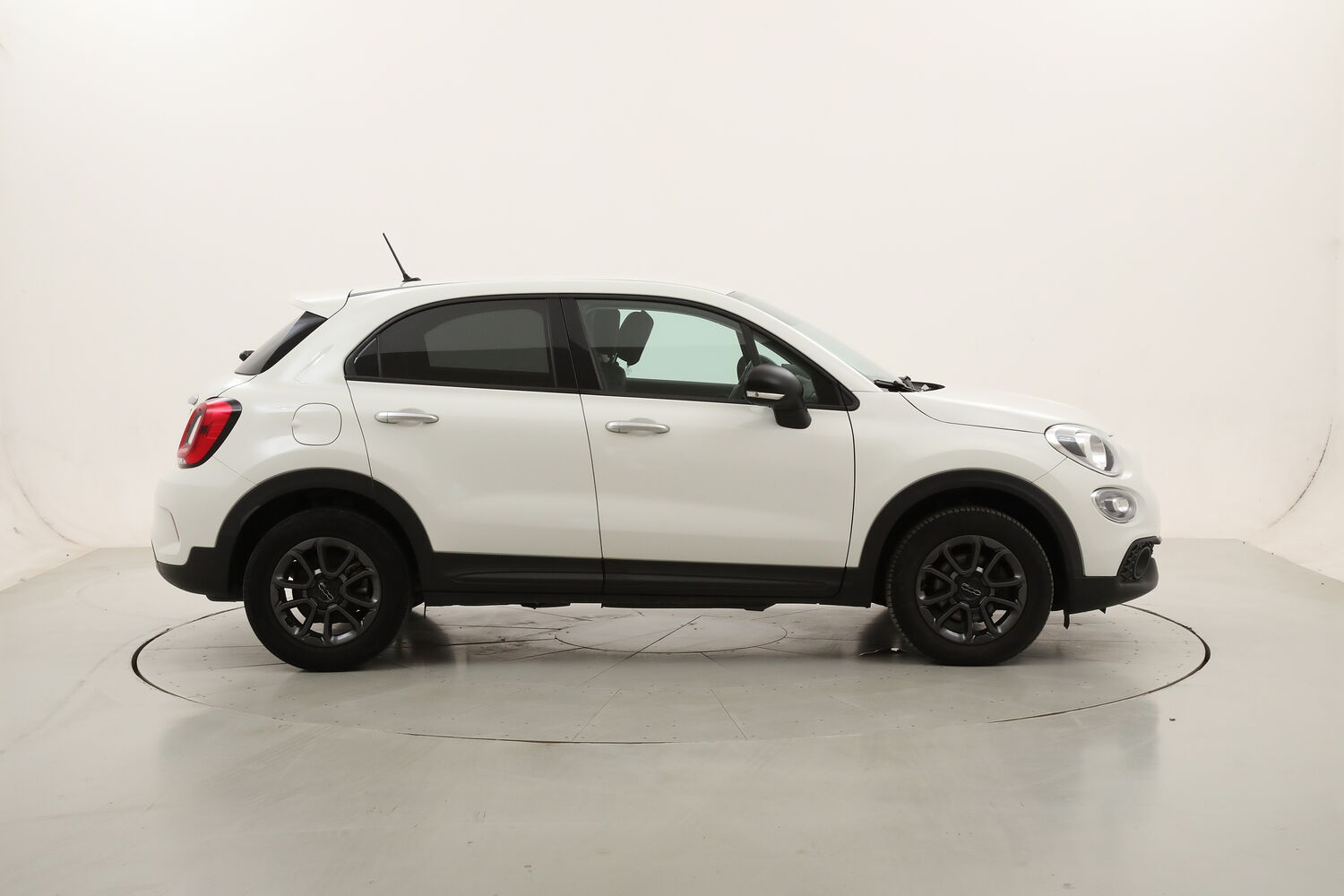Fiat 500X Club usata del 2023 con 77.141 km