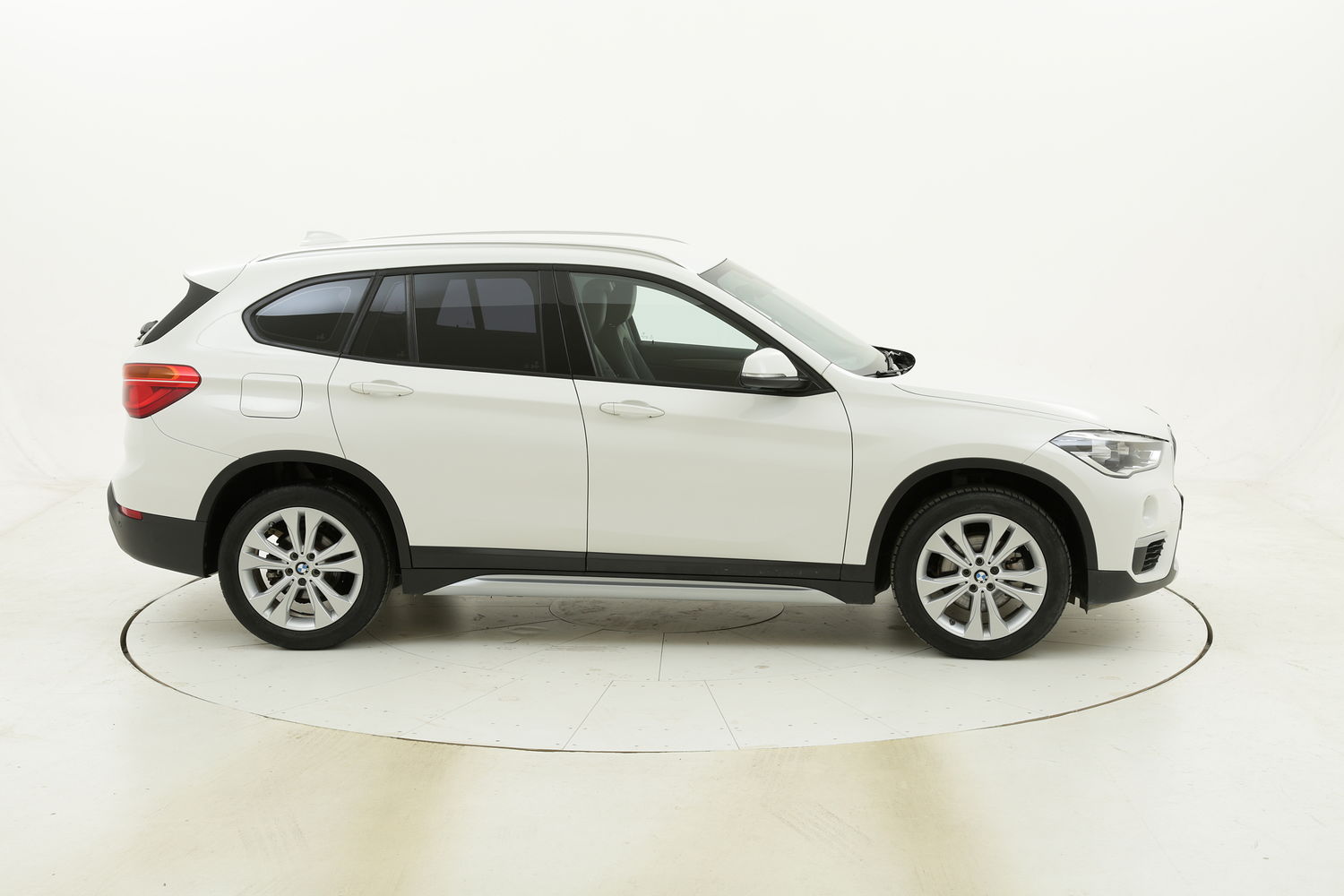 BMW X1 18d xDrive xLine aut. usata del 2016 con 68.741 km