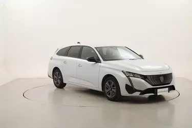 Peugeot 308 Allure 1.2 Benzina 131CV Manuale Peugeot 308 Allure 1.2 Benzina 131CV Manuale