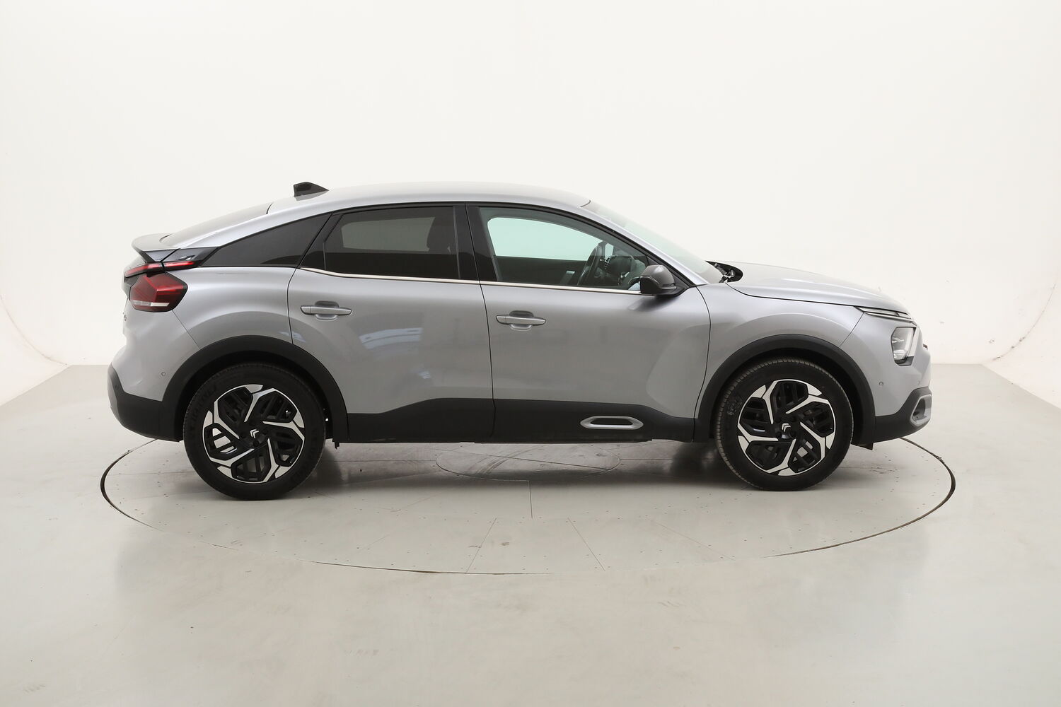 Citroen C4 MAX EAT8 usata del 2024 con 15.299 km