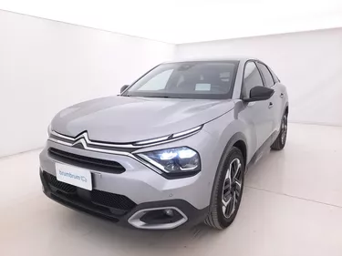 Citroen C4 MAX EAT8 1.2 Benzina 131CV Automatico Visione frontale