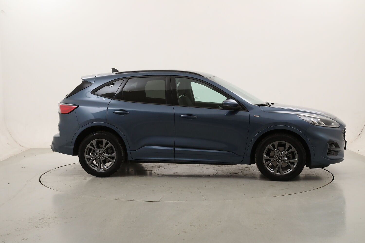 Ford Kuga Full Hybrid ST-Line usata del 2022 con 55.224 km