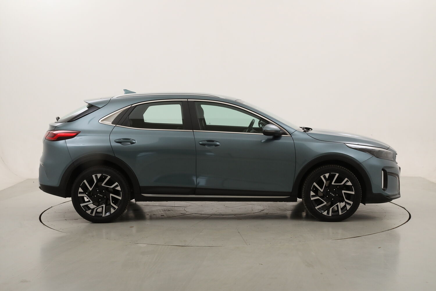 Kia XCeed MHEV Business DCT usata del 2023 con 109.287 km