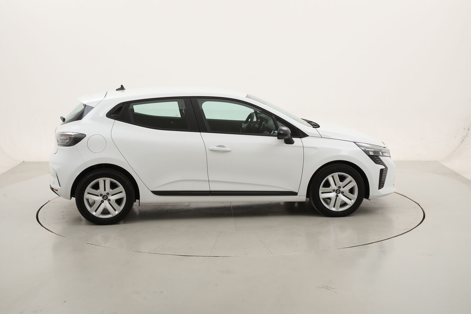 Renault Clio Evolution usata del 2024 con 150 km