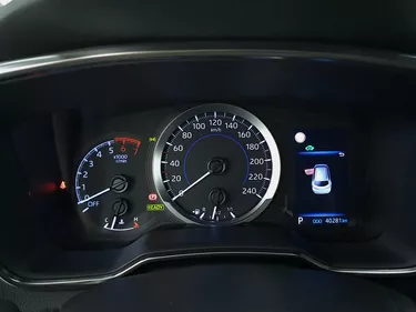 Toyota Corolla TS Hybrid Business 1.8 Full Hybrid 122CV Automatico Interni