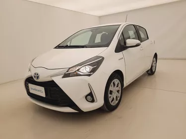 Toyota Yaris Hybrid Business 1.5 Full Hybrid 101CV Automatico Visione frontale