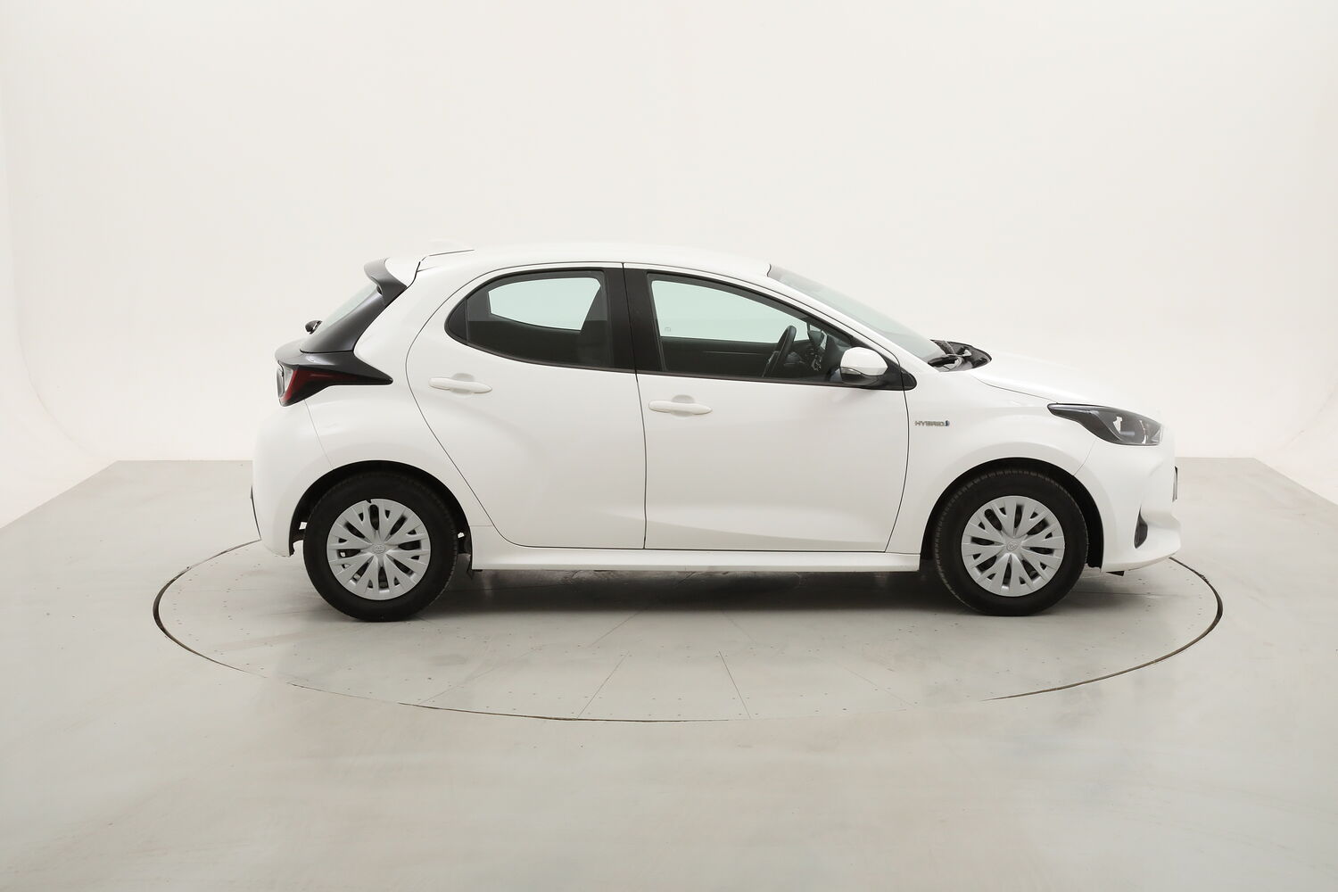 Toyota Yaris Hybrid Business usata del 2020 con 78.274 km