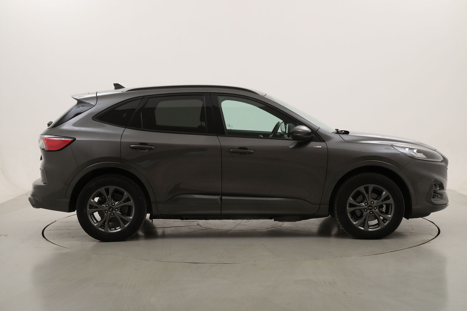 Ford Kuga PHEV ST-Line X usata del 2022 con 95.901 km