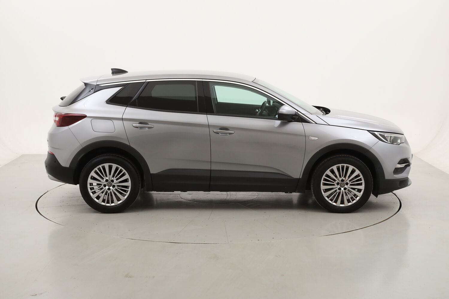 Opel Grandland Innovation AT6 usata del 2019 con 107.995 km