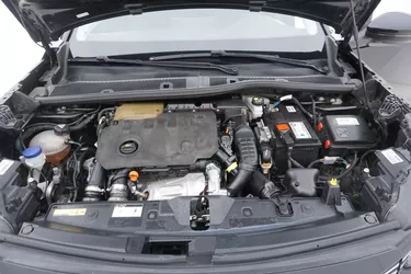Peugeot 2008 Allure EAT8 1.5 Diesel 131CV Automatico Vano motore