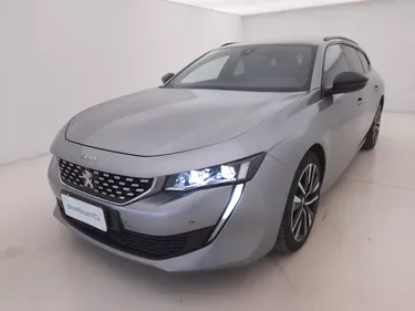 Peugeot 508 SW GT EAT8 1.5 Diesel 131CV Automatico Visione frontale