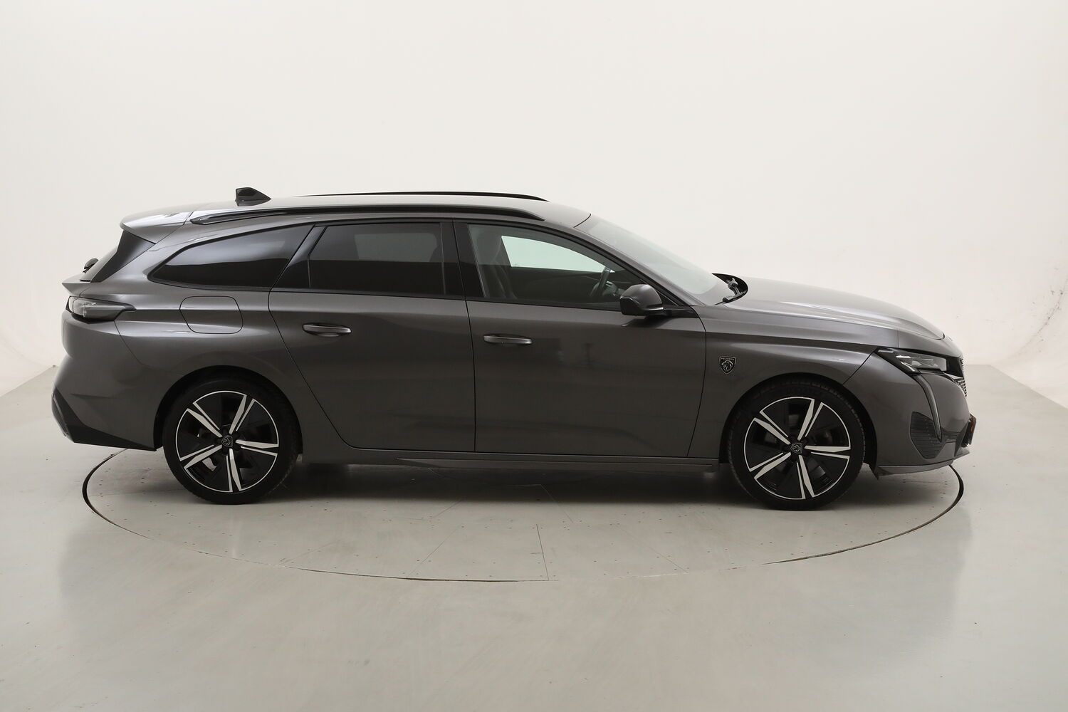 Peugeot 308 SW GT EAT8 usata del 2022 con 103.037 km