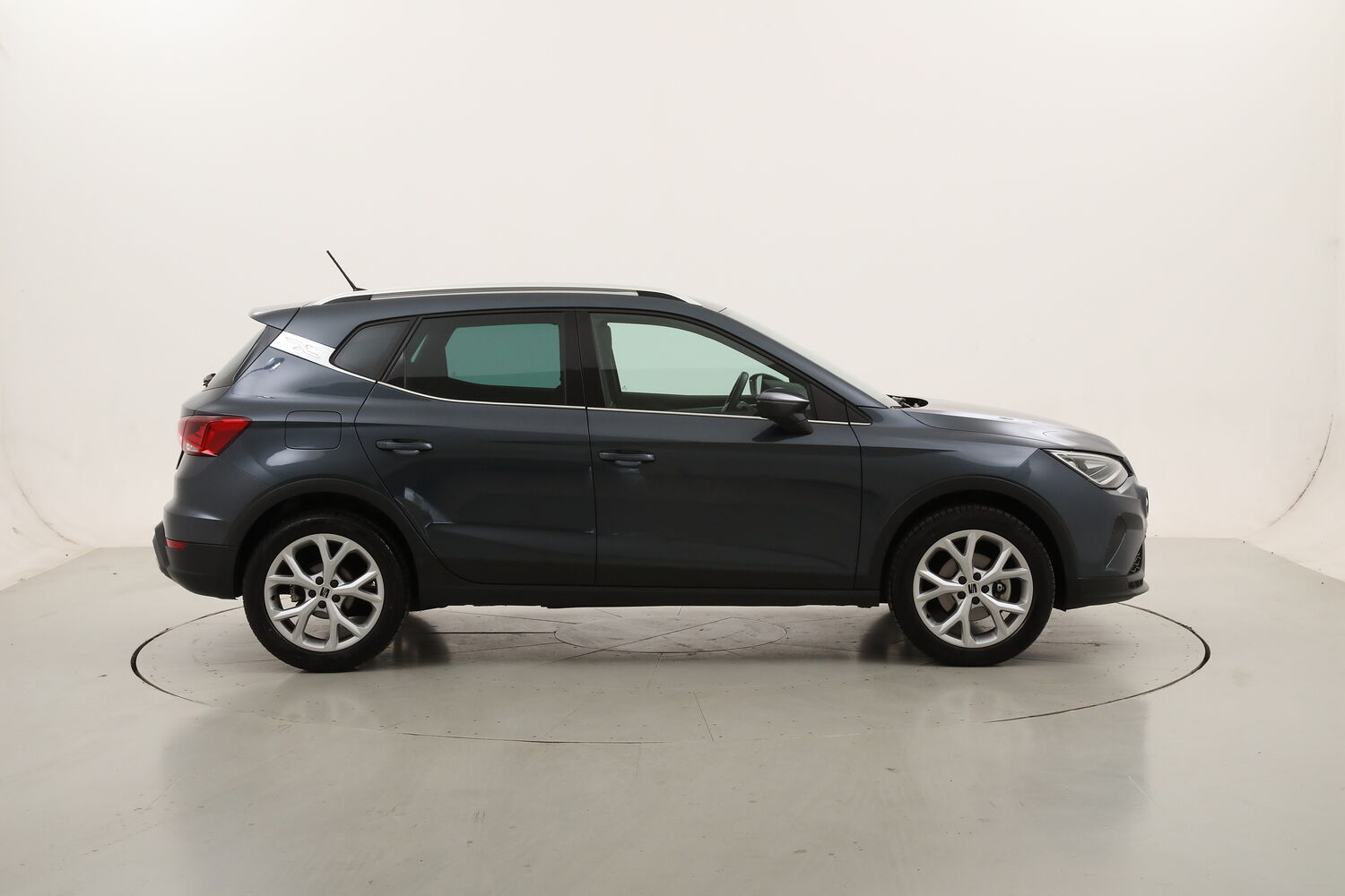 Seat Arona DSG FR usata del 2023 con 72.569 km