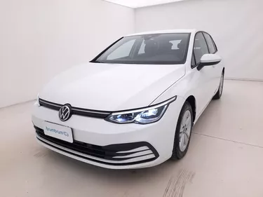 Volkswagen Golf Hybrid Life DSG 1.0 Mild Hybrid 110CV Automatico Visione frontale