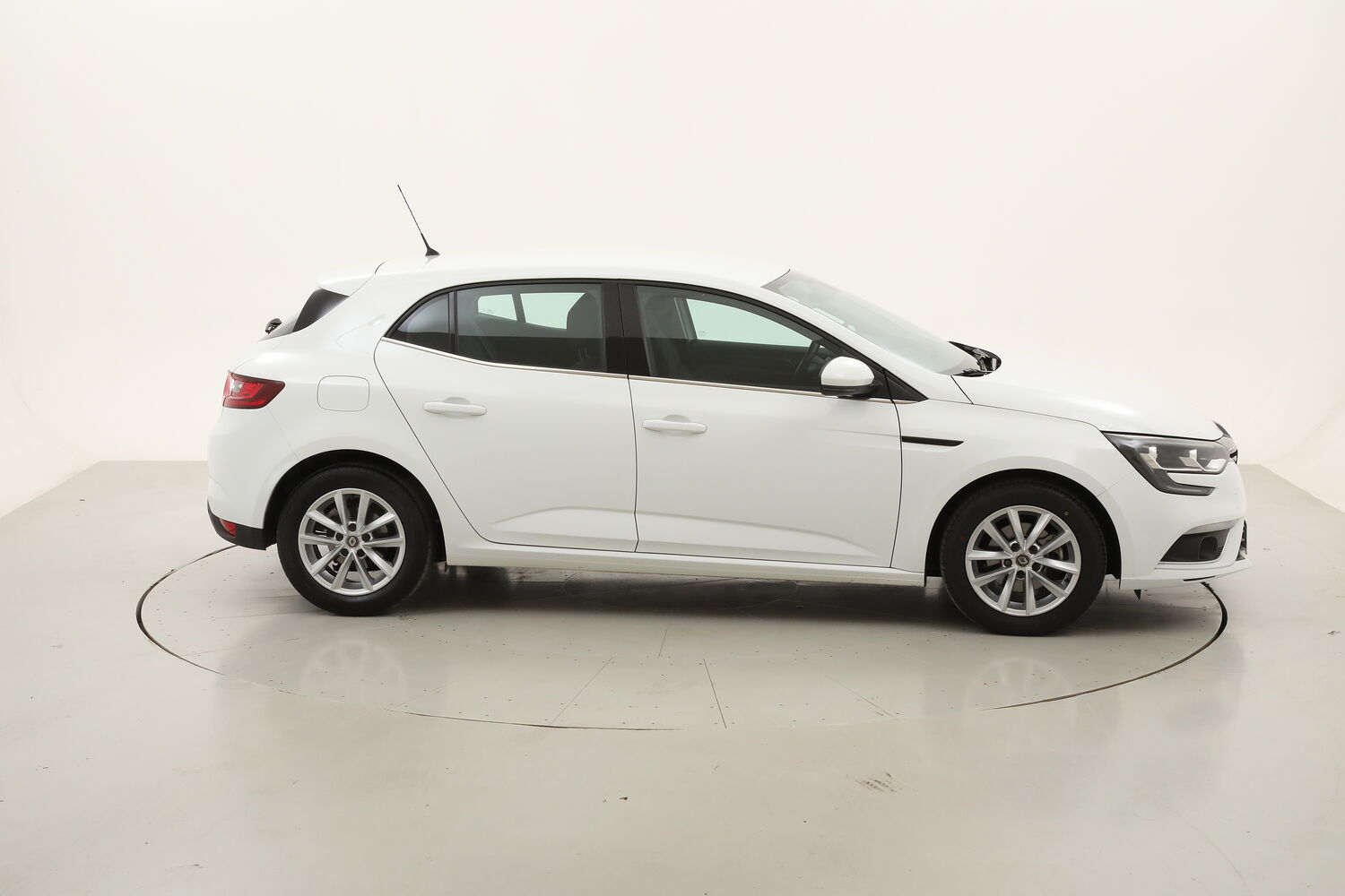 Renault Megane Business usata del 2019 con 105.501 km