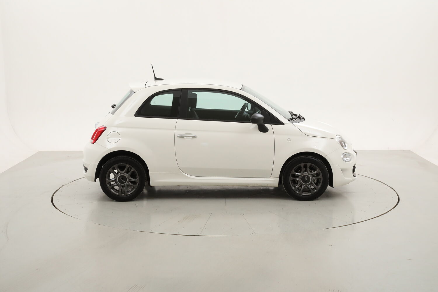 Fiat 500 Hybrid Connect usata del 2022 con 19.720 km