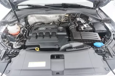 Audi Q3 Business quattro S tronic 2.0 Diesel 150CV Automatico Vano motore