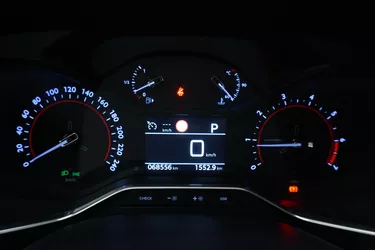 Citroen C5 Aircross Business EAT8 1.5 Diesel 131CV Automatico Interni