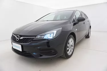 Opel Astra ST Business Elegance AT9 1.5 Diesel 122CV Automatico Visione frontale