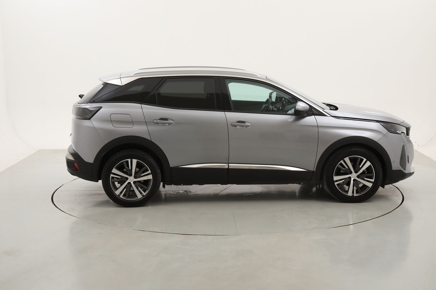 Peugeot 3008 Allure Pack EAT8 usata del 2021 con 70.651 km