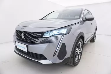 Peugeot 3008 Allure Pack EAT8 1.5 Diesel 131CV Automatico Visione frontale