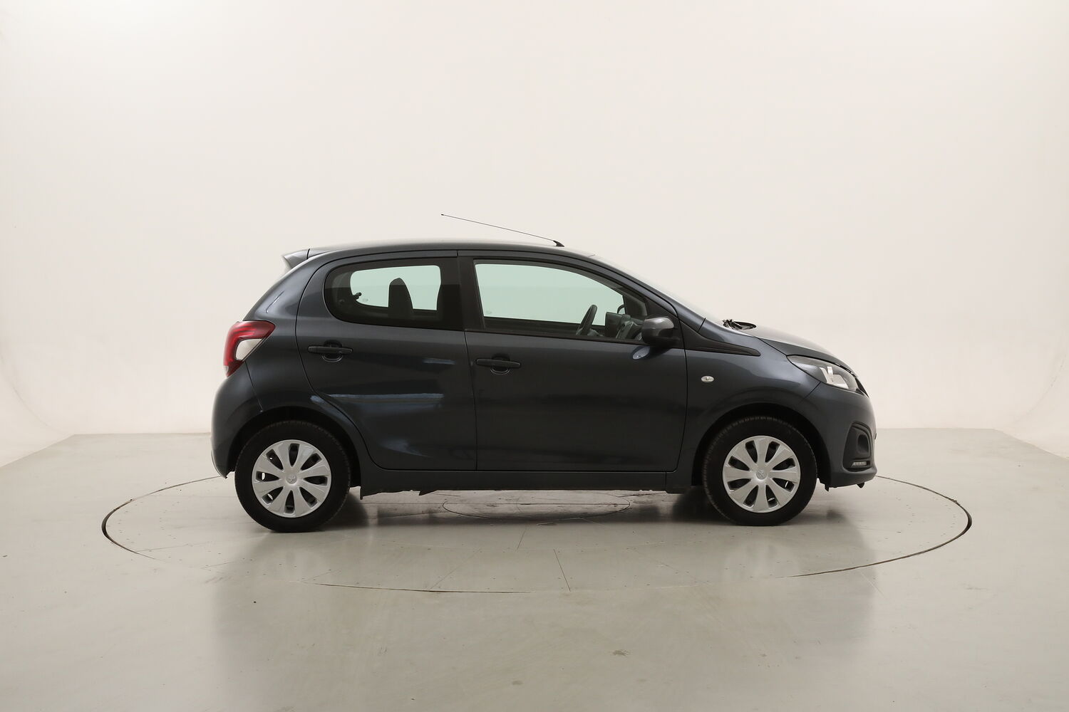 Peugeot 108 Active usata del 2018 con 46.478 km