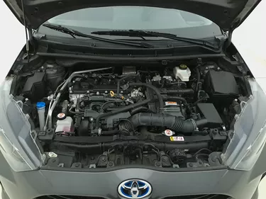 Toyota Yaris Hybrid Business 1.5 Full Hybrid 116CV Automatico Vano motore
