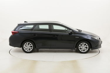Toyota Auris TS Hybrid Business usata del 2017 con 92.373 km