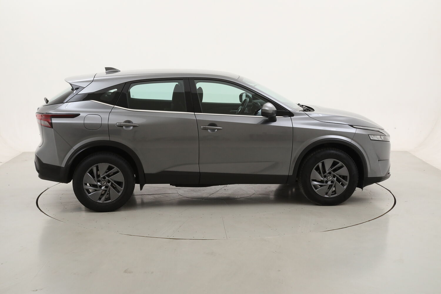 Nissan Qashqai Hybrid Business Xtronic usata del 2022 con 97.447 km