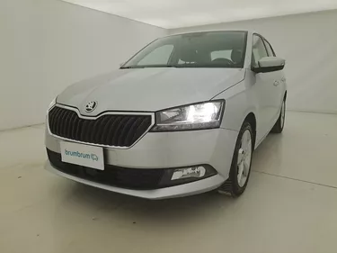 Skoda Fabia Design Edition 1.0 Benzina 60CV Manuale Visione frontale