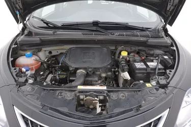 Lancia Ypsilon Hybrid Platino 1.0 Mild Hybrid 70CV Manuale Vano motore