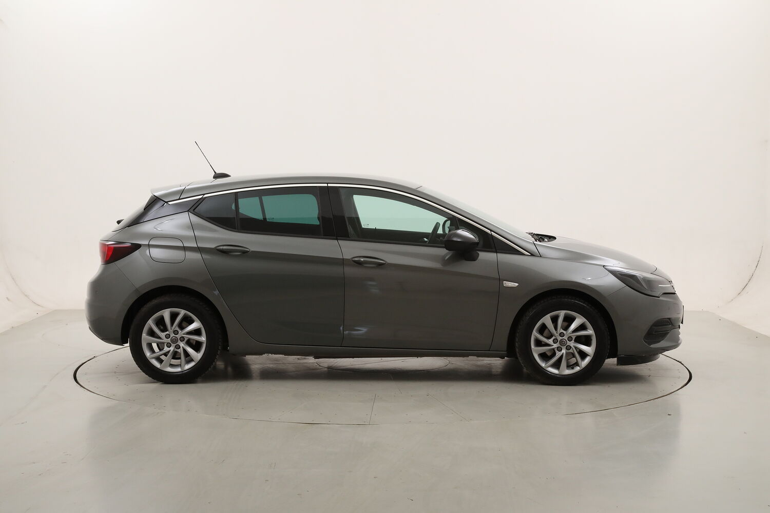 Opel Astra Business Elegance - 5 porte usata del 2021 con 119.445 km