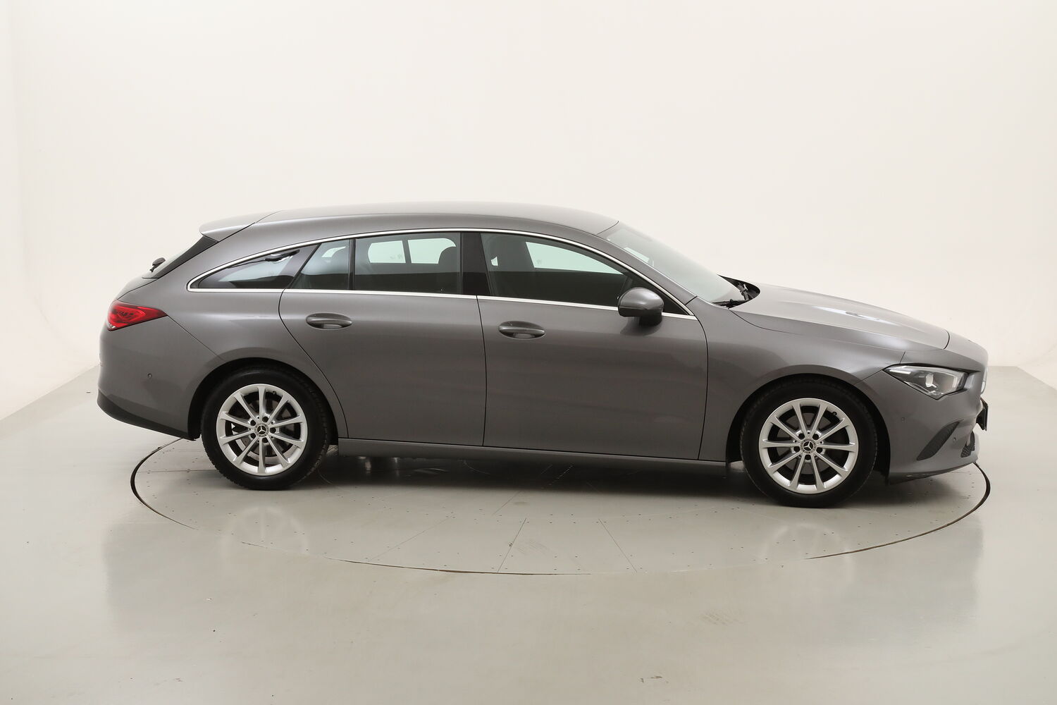 Mercedes CLA SW 180 d Business Extra Automatic usata del 2021 con 100.828 km