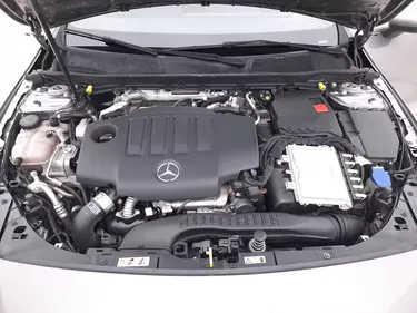 Mercedes CLA SW 180 d Business Extra Automatic 2.0 Diesel 116CV Automatico Vano motore