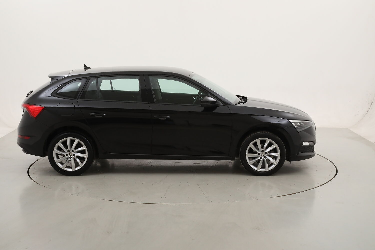 Skoda Scala Style DSG usata del 2024 con 18.221 km