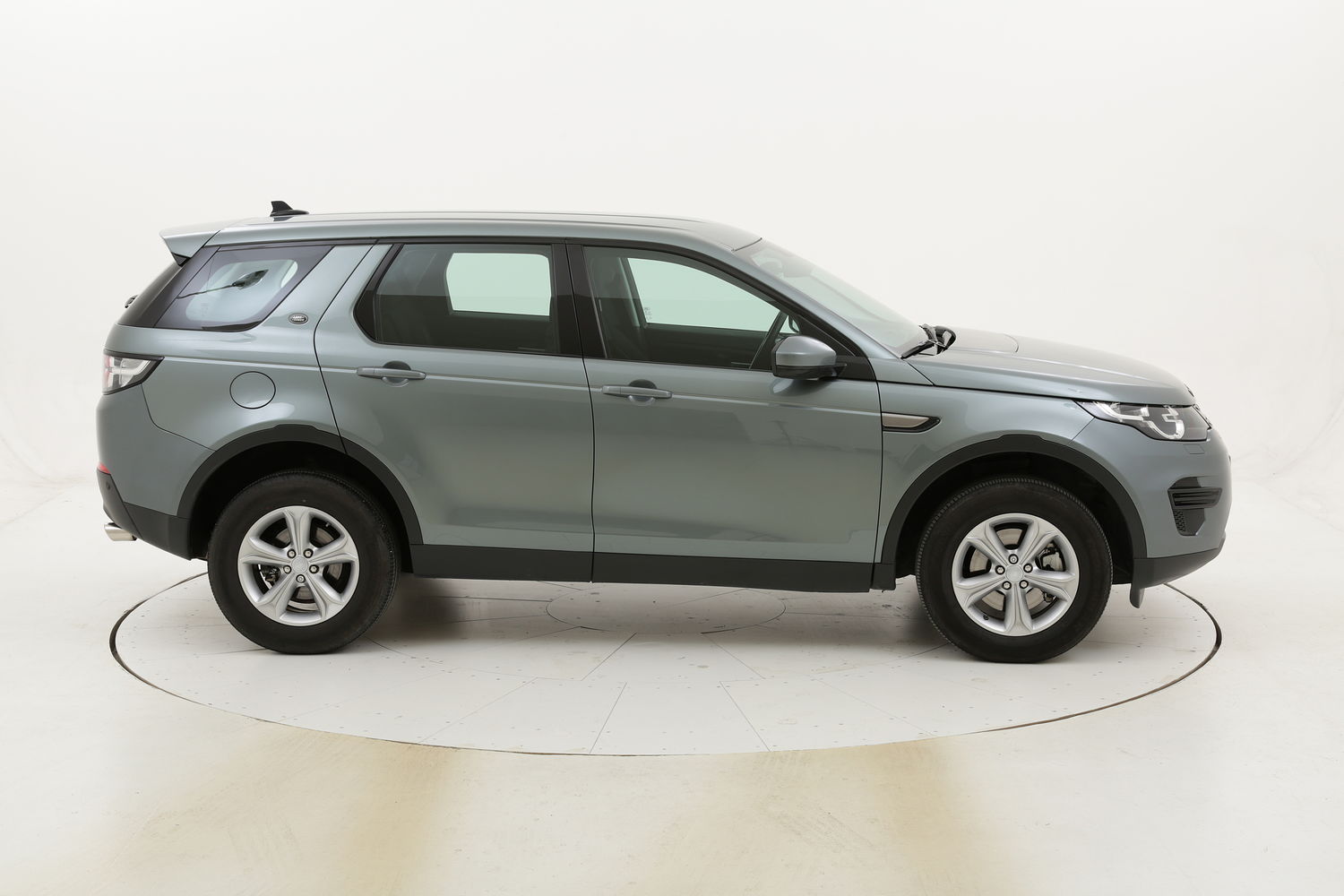 Land Rover Discovery Sport SE aut. usata del 2016 con 104.994 km
