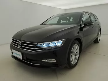 Volkswagen Passat Variant Business DSG 2.0 Diesel 150CV Automatico Visione frontale