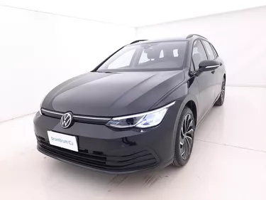 Volkswagen Golf Variant Variant Life DSG 1.0 Mild Hybrid 110CV Automatico Visione frontale