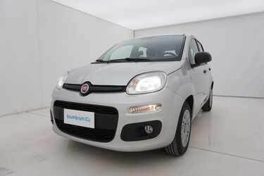Visione frontale di Fiat Panda