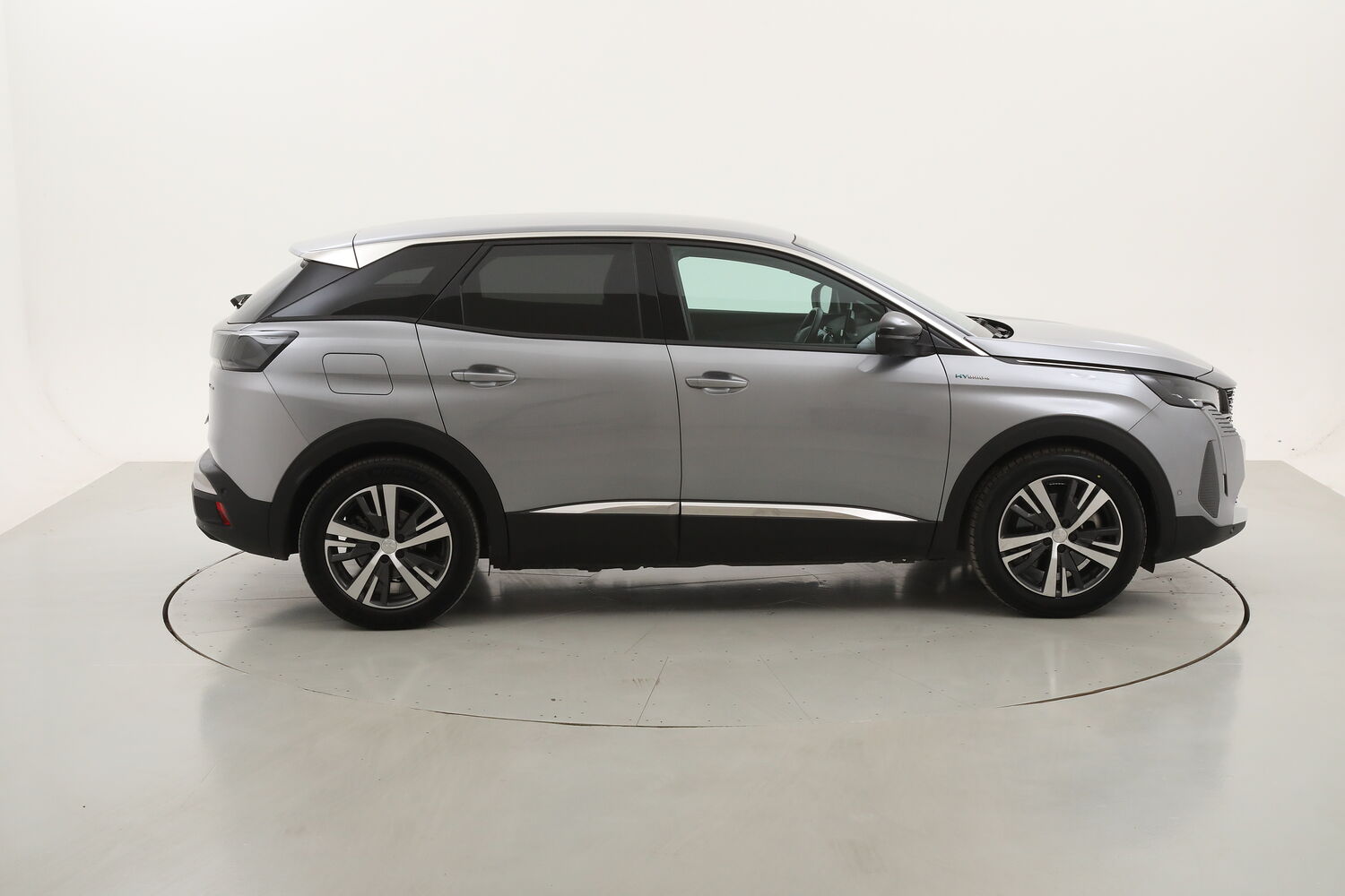 Peugeot 3008 Hybrid4 Allure Pack e-EAT8 usata del 2023 con 31.143 km