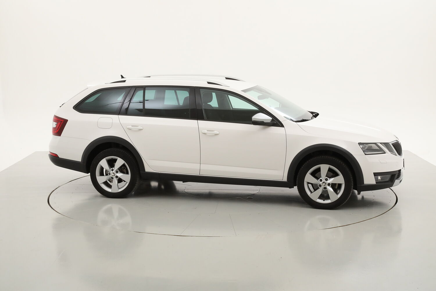 Skoda Octavia Wagon Scout 4x4 usata del 2018 con 117.180 km