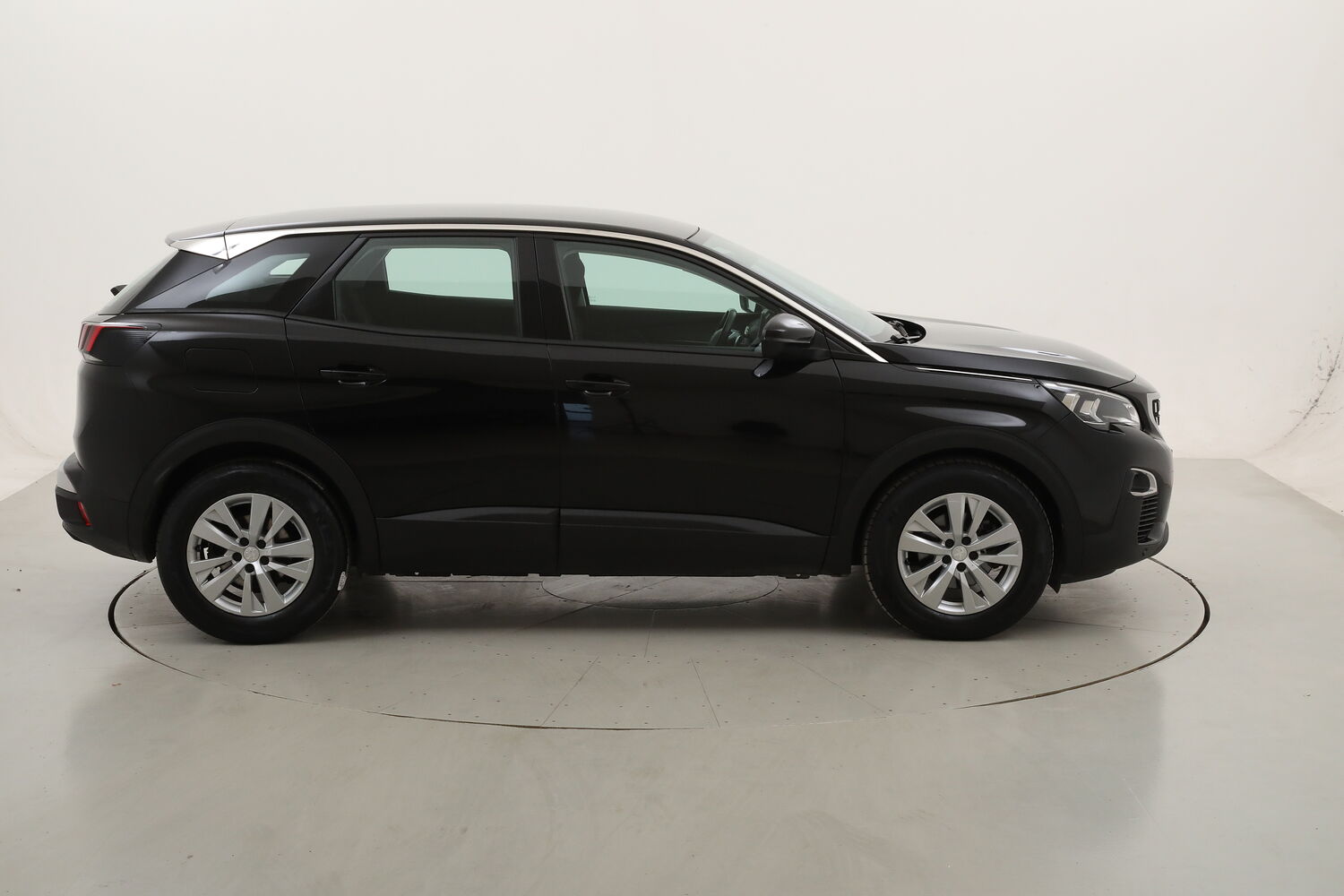 Peugeot 3008 Business EAT8 usata del 2020 con 109.164 km