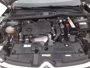 Citroen C4 Shine EAT8 1.5 Diesel 131CV Automatico Vano motore