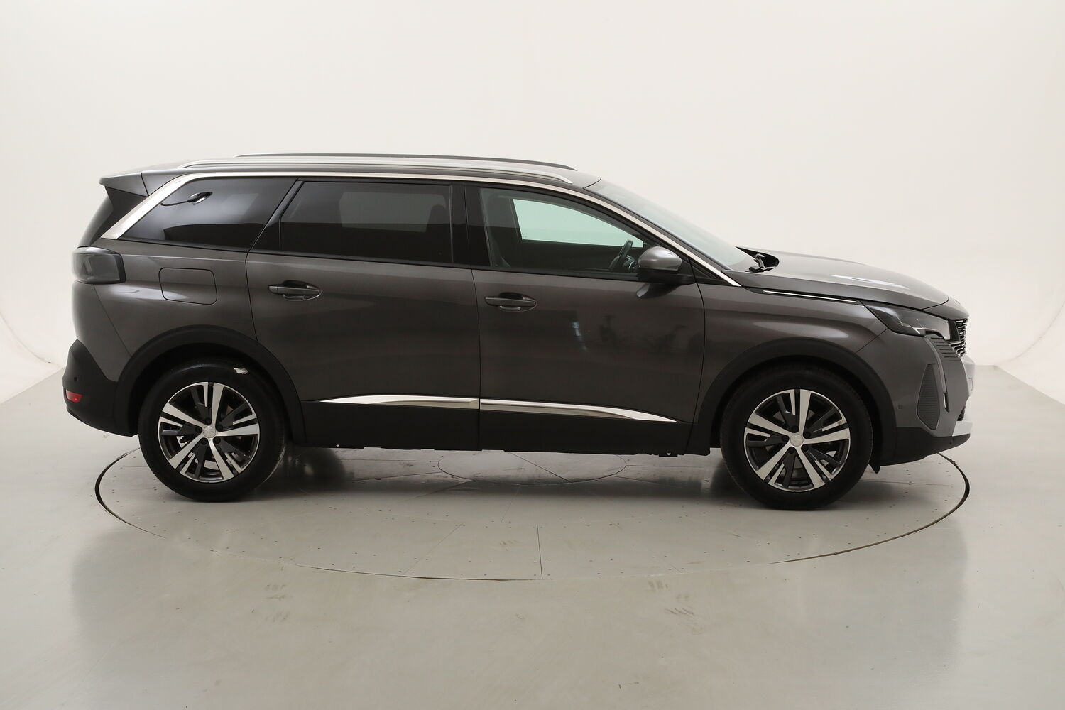 Peugeot 5008 Allure Pack EAT8 usata del 2021 con 113.782 km