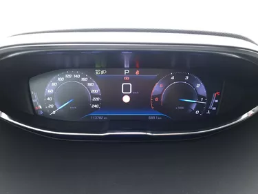 Peugeot 5008 Allure Pack EAT8 1.5 Diesel 131CV Automatico Interni