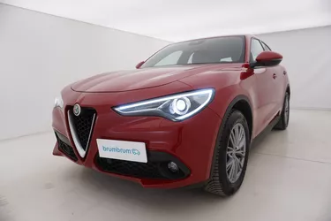 Alfa Romeo Stelvio Super Business Q4 AT8 2.1 Diesel 190CV Automatico Visione frontale