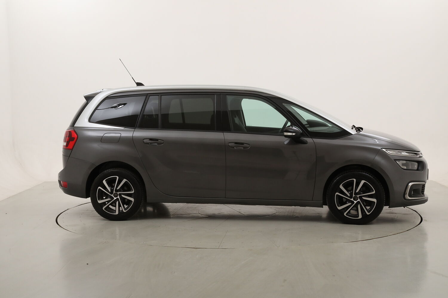Citroen Grand C4 SpaceTourer Shine EAT8 - 7 posti usata del 2022 con 124.920 km