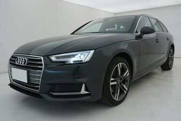 Visione frontale di Audi A4
