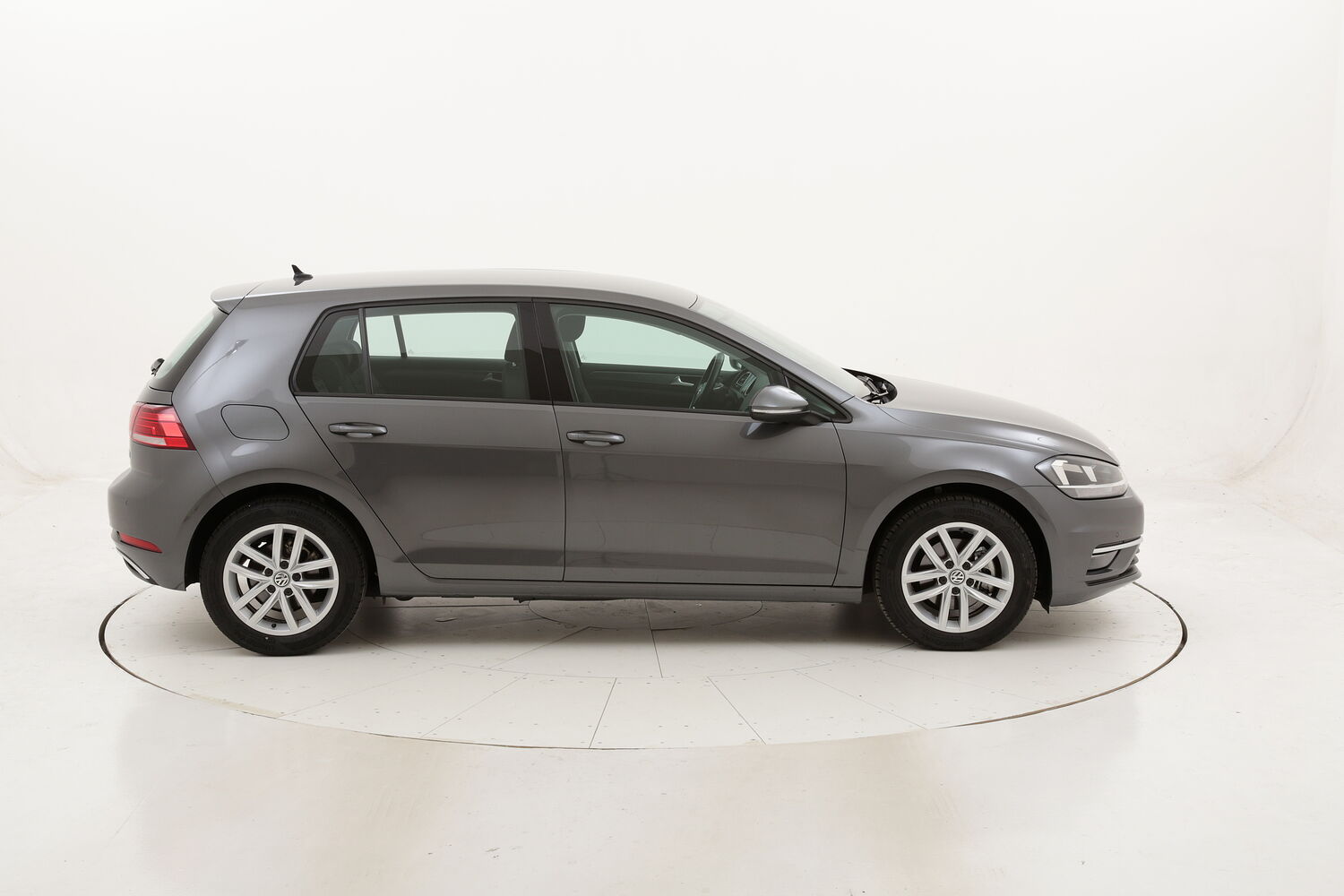 Volkswagen Golf Business usata del 2017 con 27.628 km