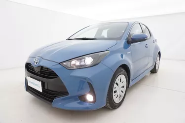 Toyota Yaris Hybrid Active 1.5 Full Hybrid 116CV Automatico Visione frontale